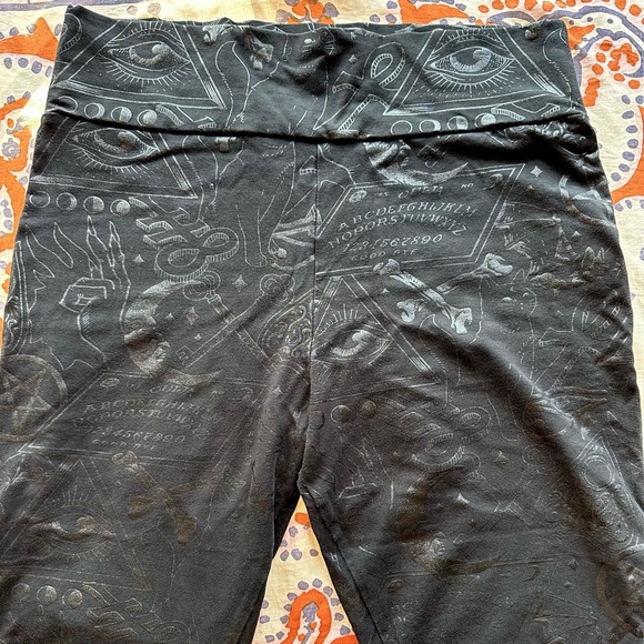 Killstar Black on Black High-Waisted Leggings - Picture 3 of 7